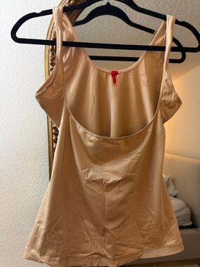 SPANX Beige Satin-Look shapewear Tank size 1x worn once for shoot